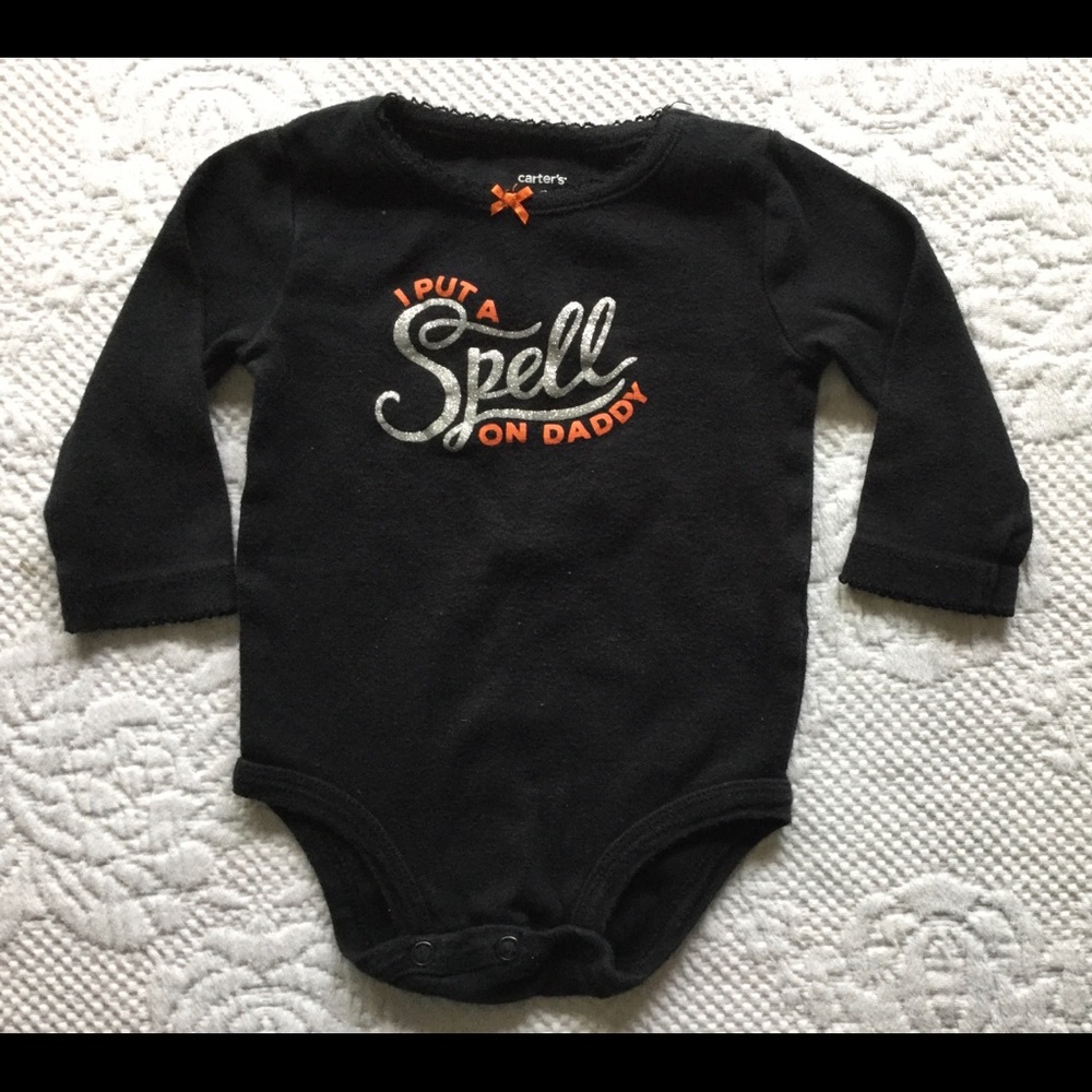 Carter’s All Cotton Onesie Size 9 Months